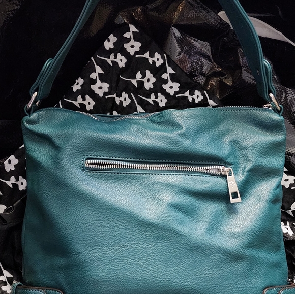 Jenna Kator. Gently used bag. Hunter green. - Picture 8 of 8